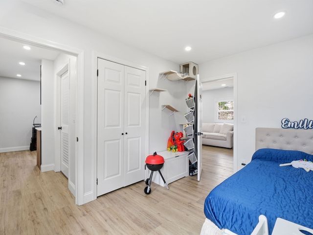 63 Jasper St, Saugus, MA 01906