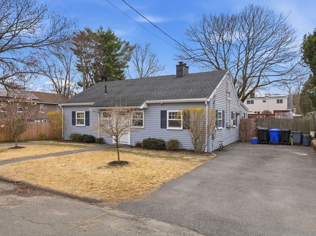 63 Jasper St, Saugus, MA 01906