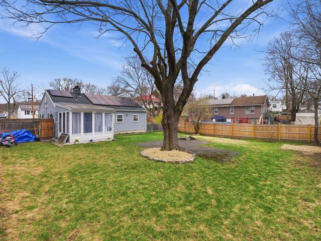 63 Jasper St, Saugus, MA 01906