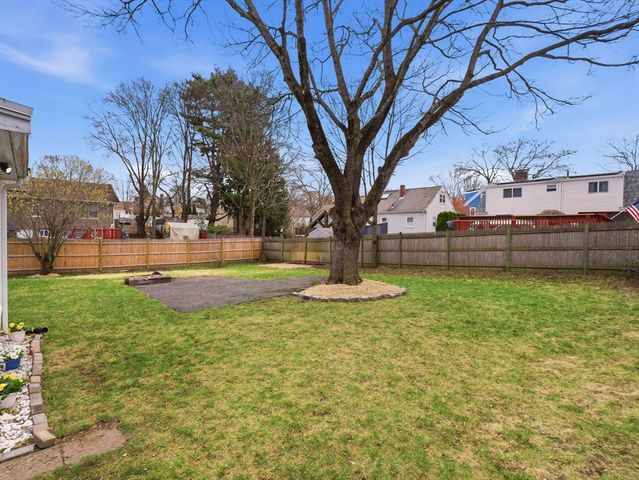 63 Jasper St, Saugus, MA 01906