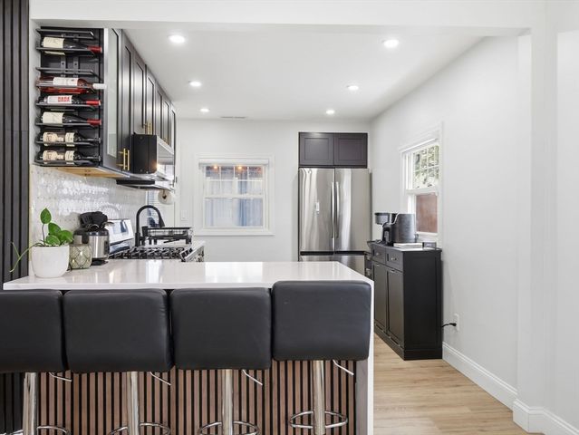 63 Jasper St, Saugus, MA 01906