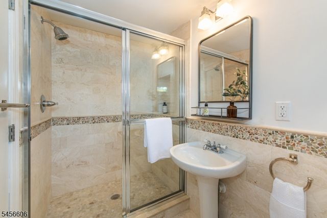 228 Watchung Ave, Montclair Twp., NJ 07043
