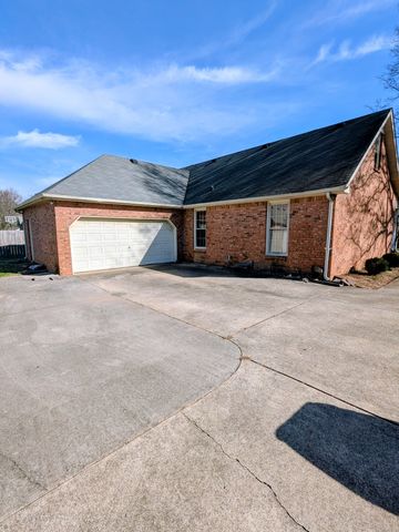221 Benefield Dr, Smyrna, TN 37167