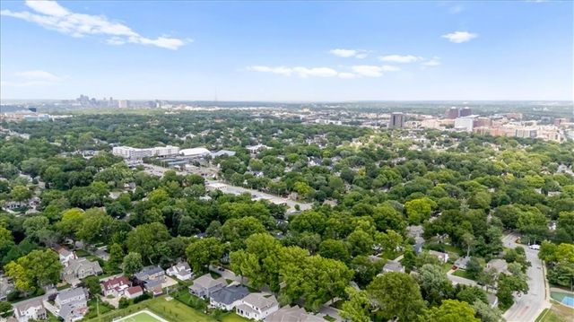 4933 Booth Street, Westwood, KS 66205