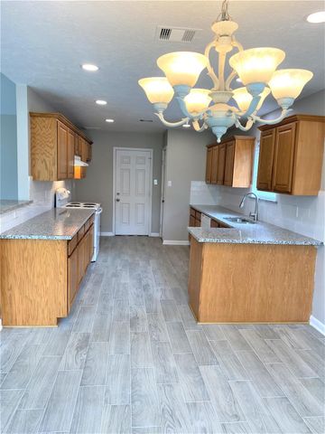 3810 Downing Circle, Deer Park, TX 77536