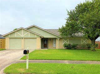 3810 Downing Circle, Deer Park, TX 77536