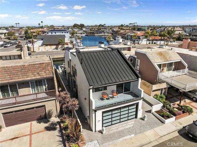 16742 Intrepid Ln, Huntington Beach, CA 92649