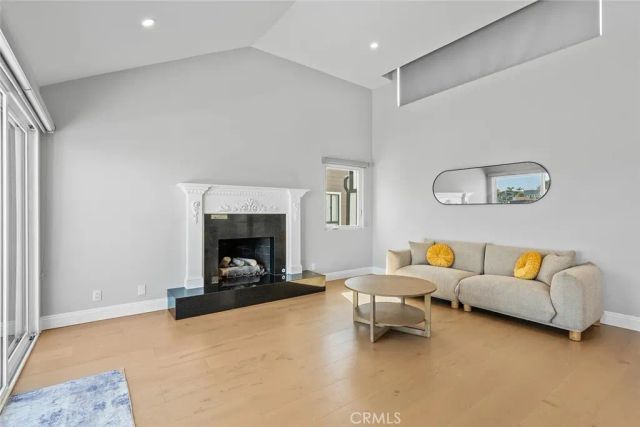 16742 Intrepid Ln, Huntington Beach, CA 92649