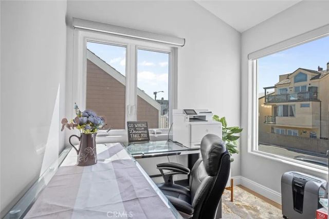 16742 Intrepid Ln, Huntington Beach, CA 92649