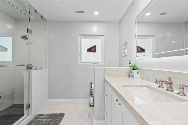 16742 Intrepid Ln, Huntington Beach, CA 92649