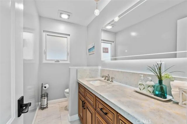 16742 Intrepid Ln, Huntington Beach, CA 92649