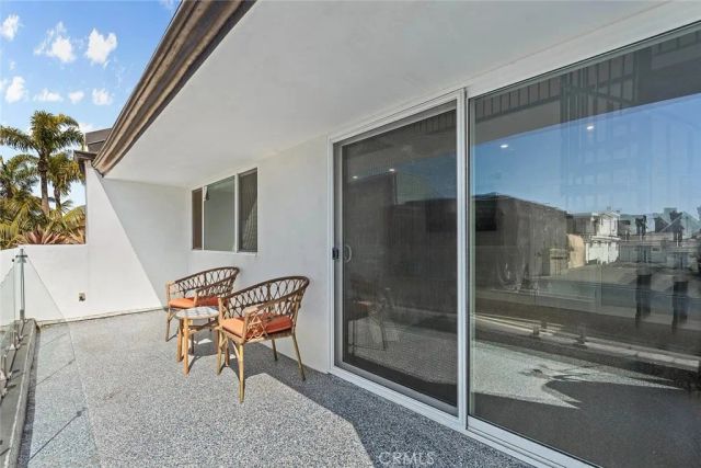 16742 Intrepid Ln, Huntington Beach, CA 92649