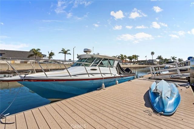 16742 Intrepid Ln, Huntington Beach, CA 92649