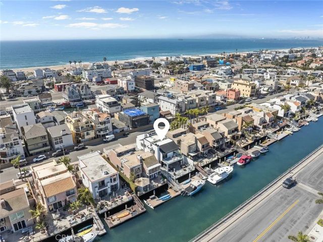 16742 Intrepid Ln, Huntington Beach, CA 92649