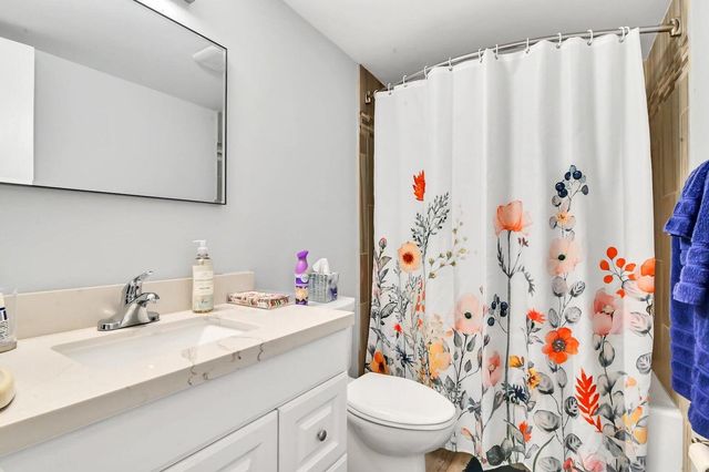 1432 S Lakeside Drive 2, Lake Worth Beach, FL 33460
