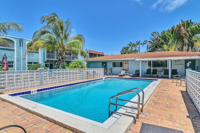 1432 S Lakeside Drive 2, Lake Worth Beach, FL 33460