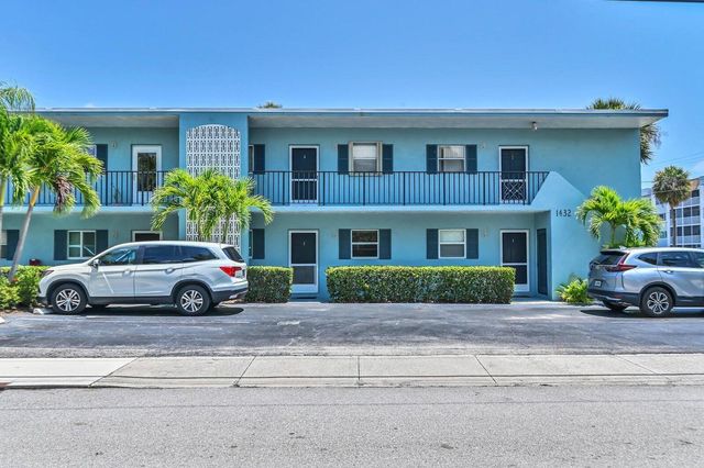 1432 S Lakeside Drive 2, Lake Worth Beach, FL 33460