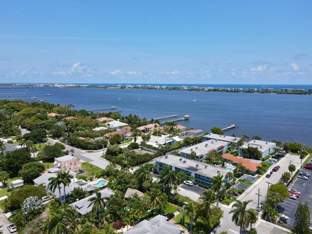 1432 S Lakeside Drive 2, Lake Worth Beach, FL 33460