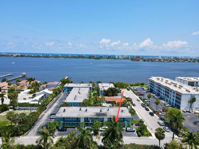 1432 S Lakeside Drive 2, Lake Worth Beach, FL 33460