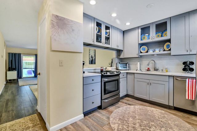 1432 S Lakeside Drive 2, Lake Worth Beach, FL 33460
