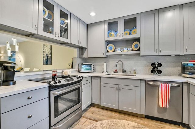1432 S Lakeside Drive 2, Lake Worth Beach, FL 33460