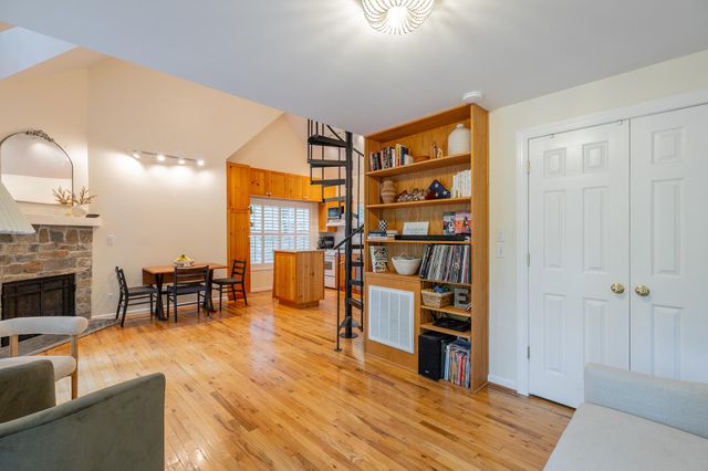 316 Brock Creek Trail, Signal Mountain, TN 37377
