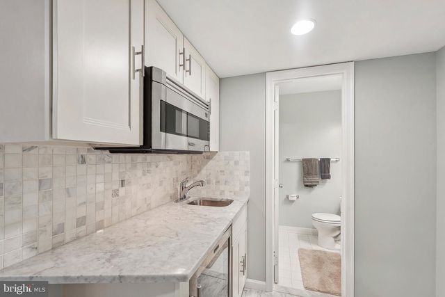 2905 DARNLEY PL, Vienna, VA 22181