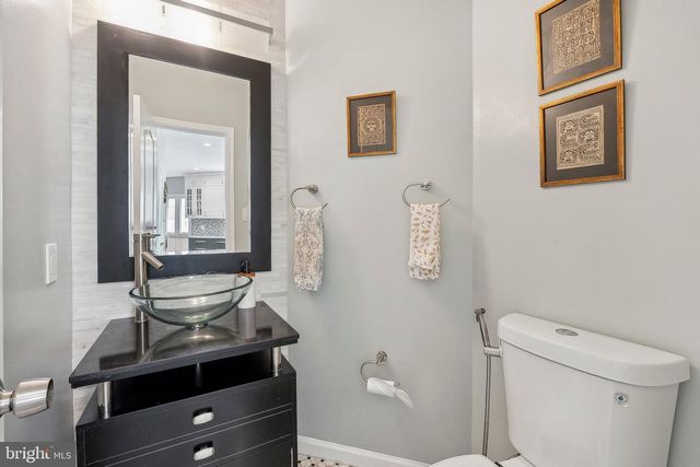 2905 DARNLEY PL, Vienna, VA 22181