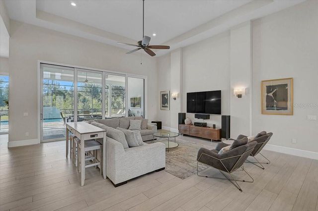 960 HIGHLAND CIRCLE, Nokomis, FL 34275