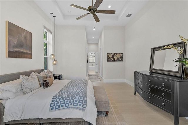 960 HIGHLAND CIRCLE, Nokomis, FL 34275