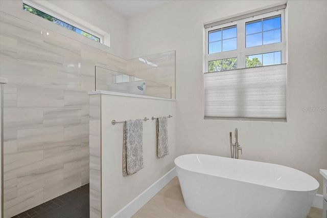 960 HIGHLAND CIRCLE, Nokomis, FL 34275