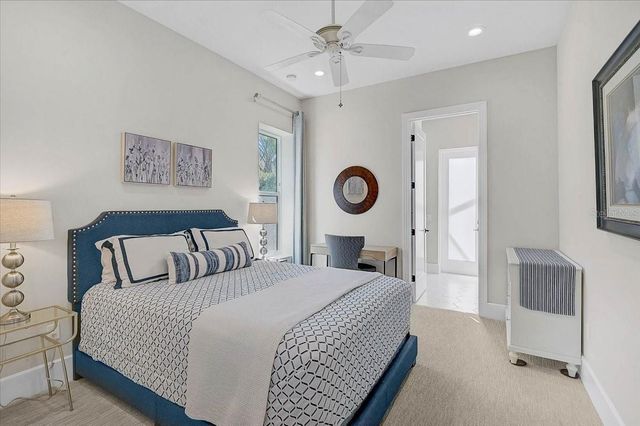 960 HIGHLAND CIRCLE, Nokomis, FL 34275