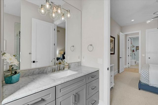 960 HIGHLAND CIRCLE, Nokomis, FL 34275