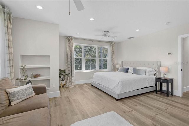 960 HIGHLAND CIRCLE, Nokomis, FL 34275