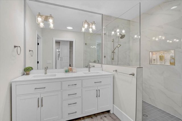 960 HIGHLAND CIRCLE, Nokomis, FL 34275