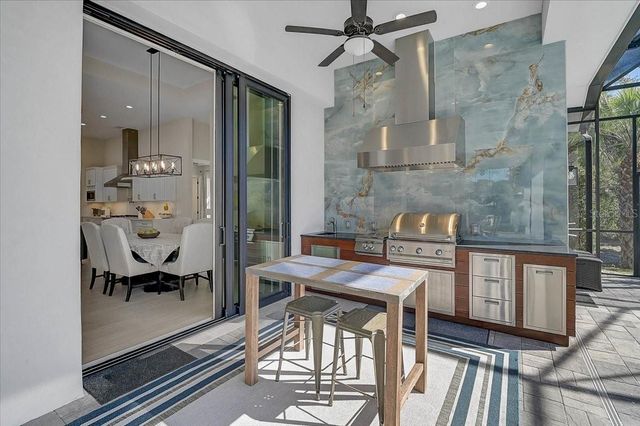 960 HIGHLAND CIRCLE, Nokomis, FL 34275