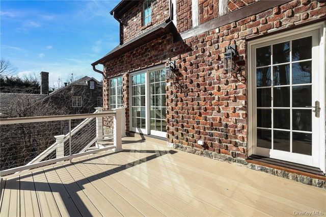40 Mendota Avenue, Rye, NY 10580