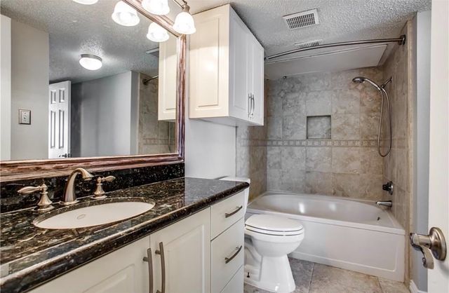 2201 Wolf Street 6104, Dallas, TX 75201