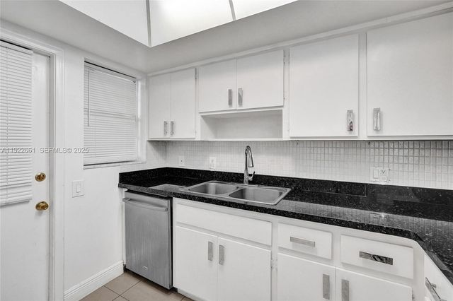 2481 SW 82nd Ave 205, Davie, FL 33324