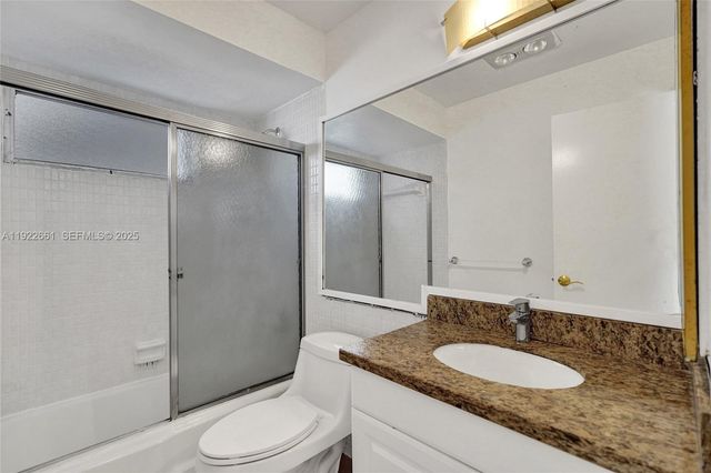 2481 SW 82nd Ave 205, Davie, FL 33324