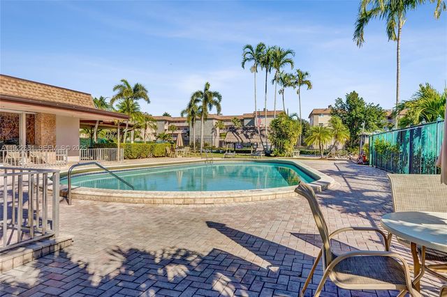 2481 SW 82nd Ave 205, Davie, FL 33324