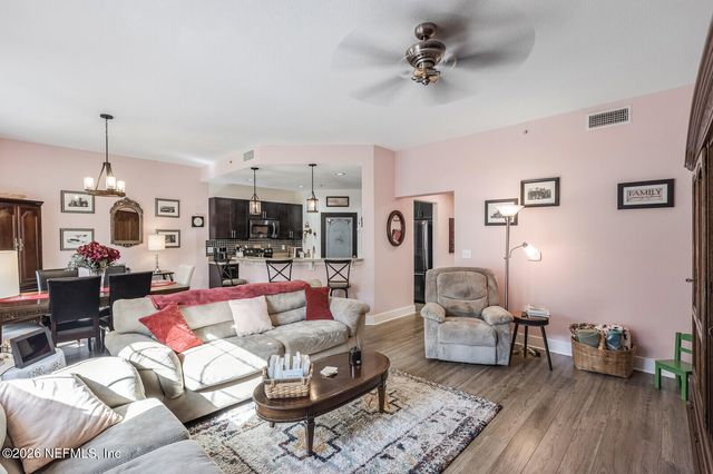 625 OAKLEAF PLANTATION Parkway 312, Orange Park, FL 32065