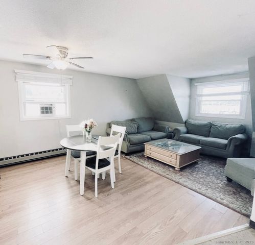 249 Pequot Avenue 3, New London, CT 06320