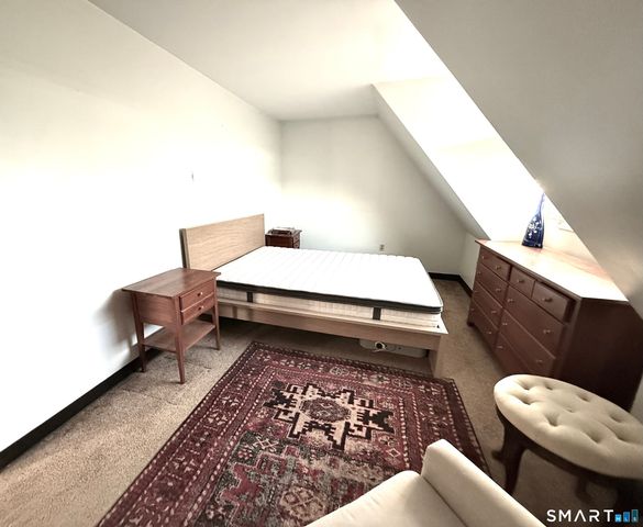 249 Pequot Avenue 3, New London, CT 06320