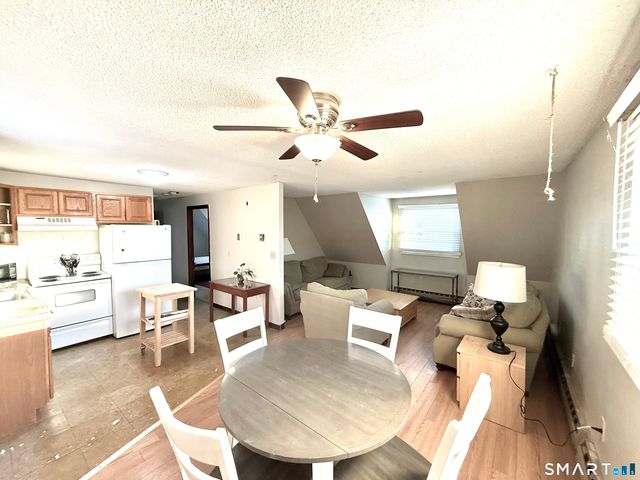 249 Pequot Avenue 3, New London, CT 06320