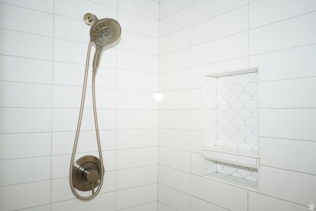 16 W 780 S, Centerville, UT 84014