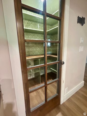 16 W 780 S, Centerville, UT 84014