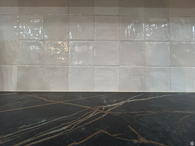 16 W 780 S, Centerville, UT 84014