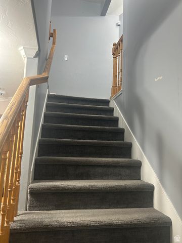 16 W 780 S, Centerville, UT 84014