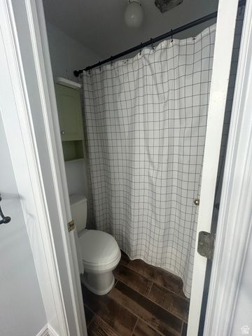 16 W 780 S, Centerville, UT 84014